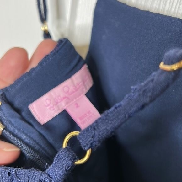 Lilly Pulitzer Womens Celyn Lace Romper Sz 2 Navy Blue Preppy Coastal Resortwear - Picture 8 of 10